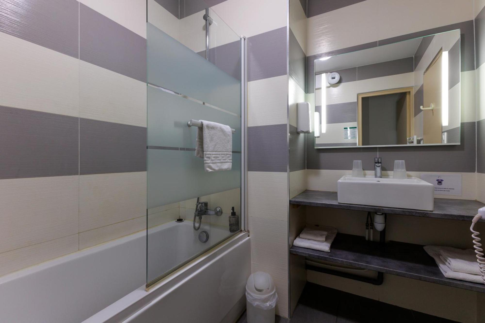 Logis Hotel Le Rochelois 라로셸 외부 사진